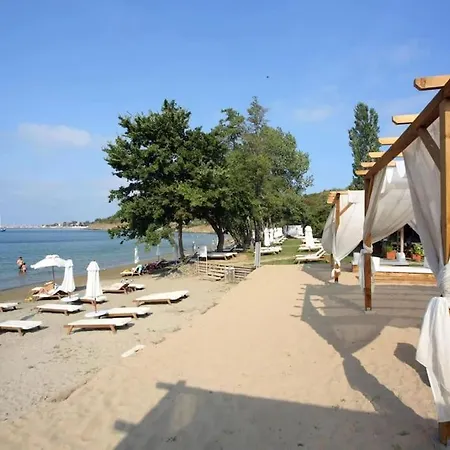 2 Verano Del Mar 公寓